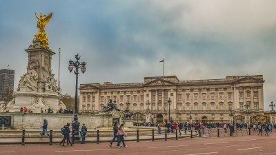  Бъкингамският дворец публикува нови снимки на крал Чарлз Трети и кралица Камила