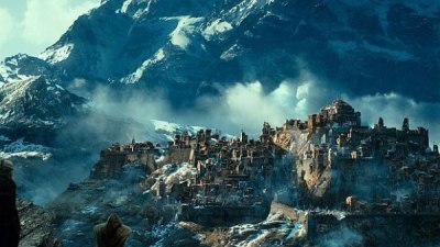 Гръмовният глас на дракона Смог отеква в „Хобит: Пущинакът на Смог“