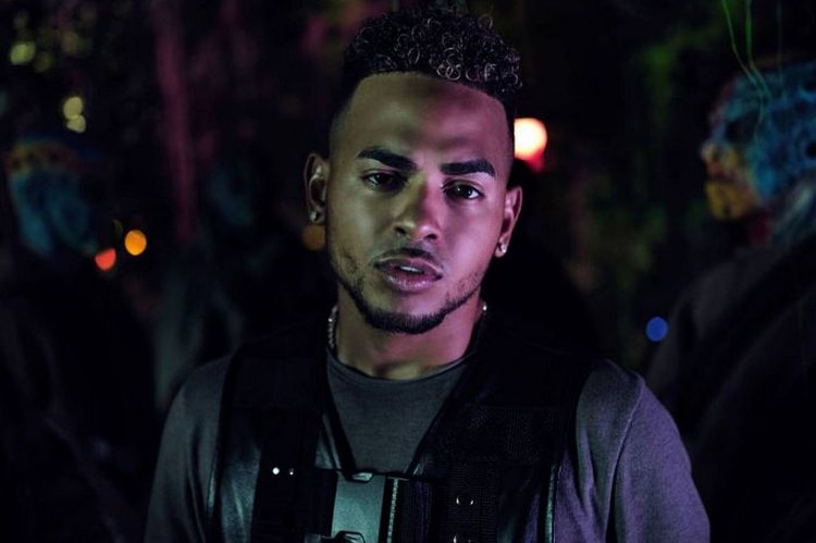 Латинозвездата и носител на множество награди Осуна пусна дългоочаквания си