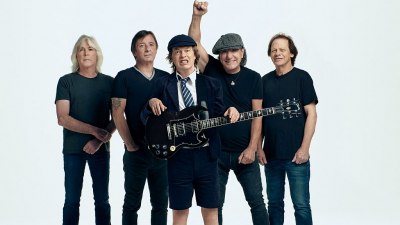 AC/DC крачат смело по своя „Highway to Hell” с „Power Up“