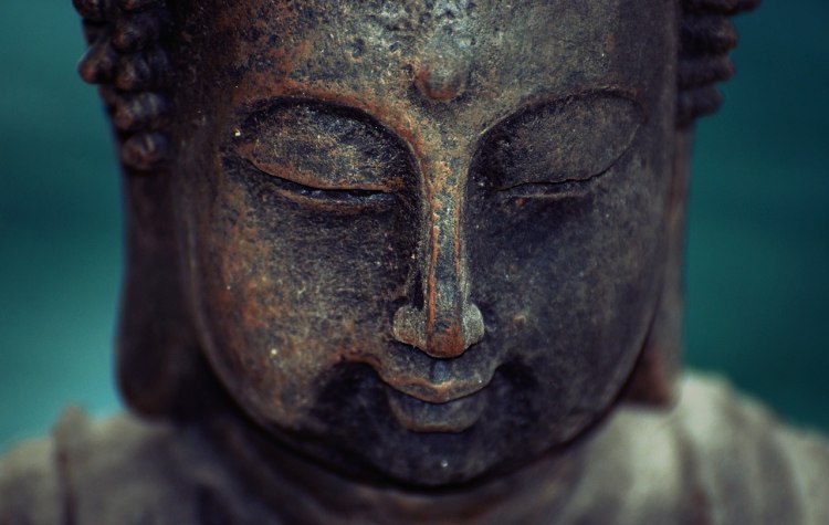 Статуя на Буда беше намерена на археологически обект край Червено