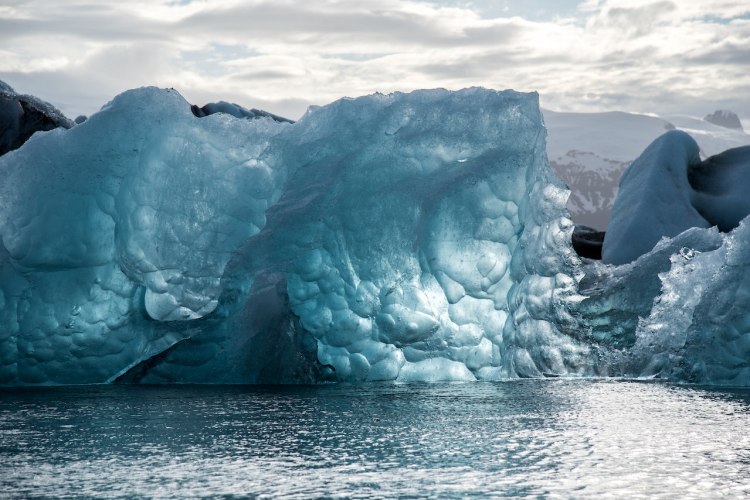 Ледниците по света са се свили с два процента само