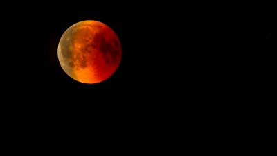 Наблюдаваме второто за годината затъмнение и първото лунно от полусянката на Земята
