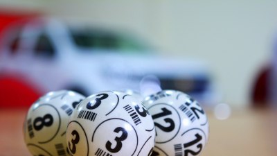 "За първи път ги видях насън": Австралийка спечели джакпот от лотарията с числа от съня си