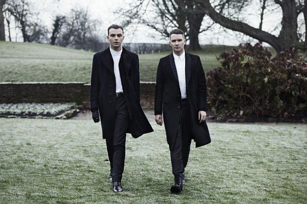 Hurts обявиха имената на песните които ще влязат в новия