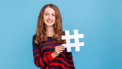 Защо да изберете следващата си дестинация по случаен хаштаг