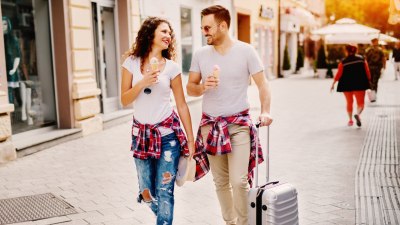 Защо споделеният куфар е върховният тест за всяка връзка