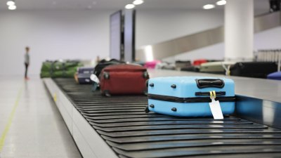 Туристически неволи: Как да останете спокойни когато куфарът ви излезе последен