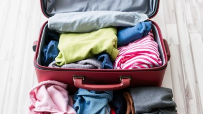 Магията на куфара: Защо винаги е по-пълен на връщане