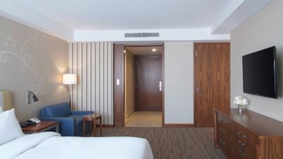 Как да оцелеете в хотел с нулева шумоизолация