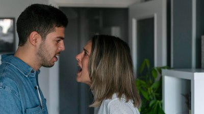 Защо навигирането с половинката винаги завършва с кавга