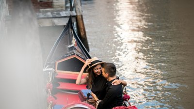Как да преживеете романтична разходка с гондола без неловко мълчание