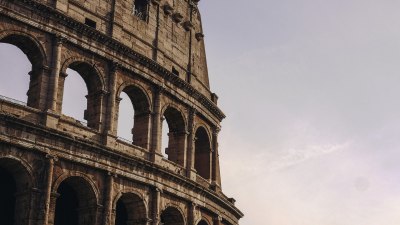 Защо всяка историческа забележителност има поне едно странно правило