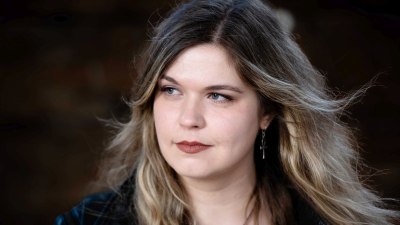 Българката Геновева Димова впечатли света с роман, вдъхновен от славянския фолклор (предложение за четене)