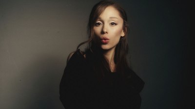 Ариана Гранде представя &bdquo;hate that i made you love me&ldquo; - първи сингъл от от новия албум &bdquo;petal&ldquo;