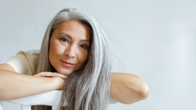 Защо косата ни посивява с възрастта?