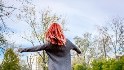 Защо понякога чуваме името си, когато никой не ни вика?