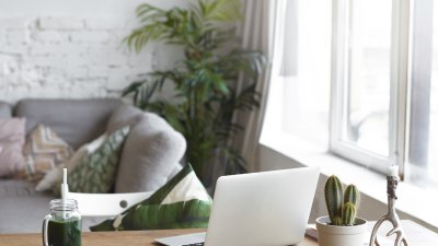 Четири съвета за работа от вкъщи (без да се побъркаме)