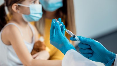 "Нито едно дете не трябва да умира от болест, която може да се предотврати с ваксина": ООН с "наваксваща кампания" за ваксинация