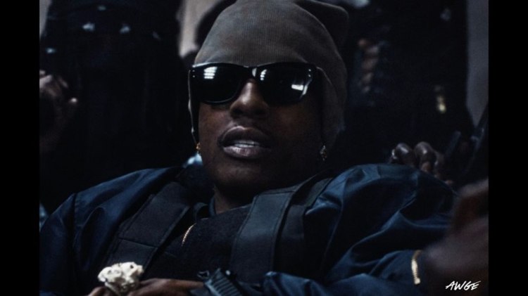A$AP Rocky превръща полицейско преследване в зрелищен екшън със &bdquo;SWAT TEAM&ldquo;