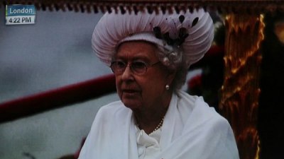 Кралица Елизабет Втора търси часовникар, който да се грижи за 1000 часовника