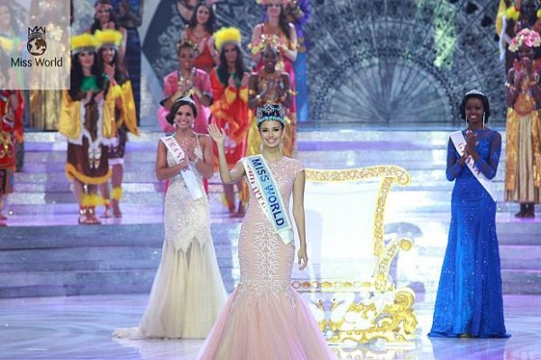 Мис Филипини Меган Янг бе обявена за победителка в конкурса