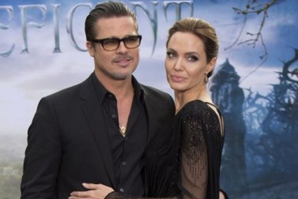 Холивудските звезди Брад Пит и Анджелина Джоли изненадващо съобщиха че