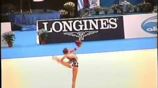 Изпълнението с топка на българската гимнастичка Боянка Ангелова предизвика истински