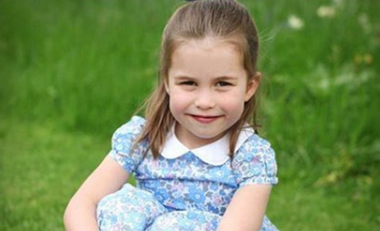 Малката принцеса Шарлот - единствената дъщеря на британския принц Уилям